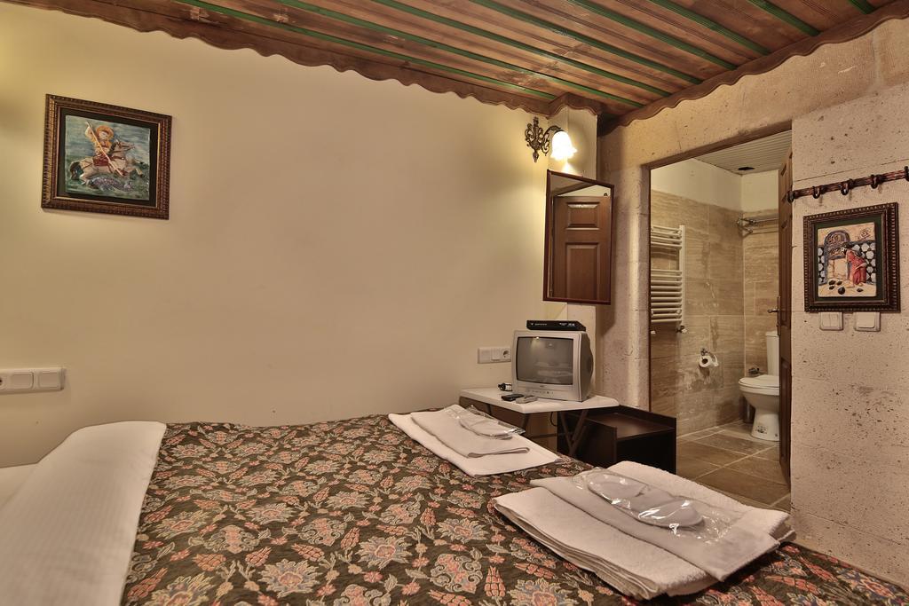 Caravanserai Cave Hotel Göreme Buitenkant foto