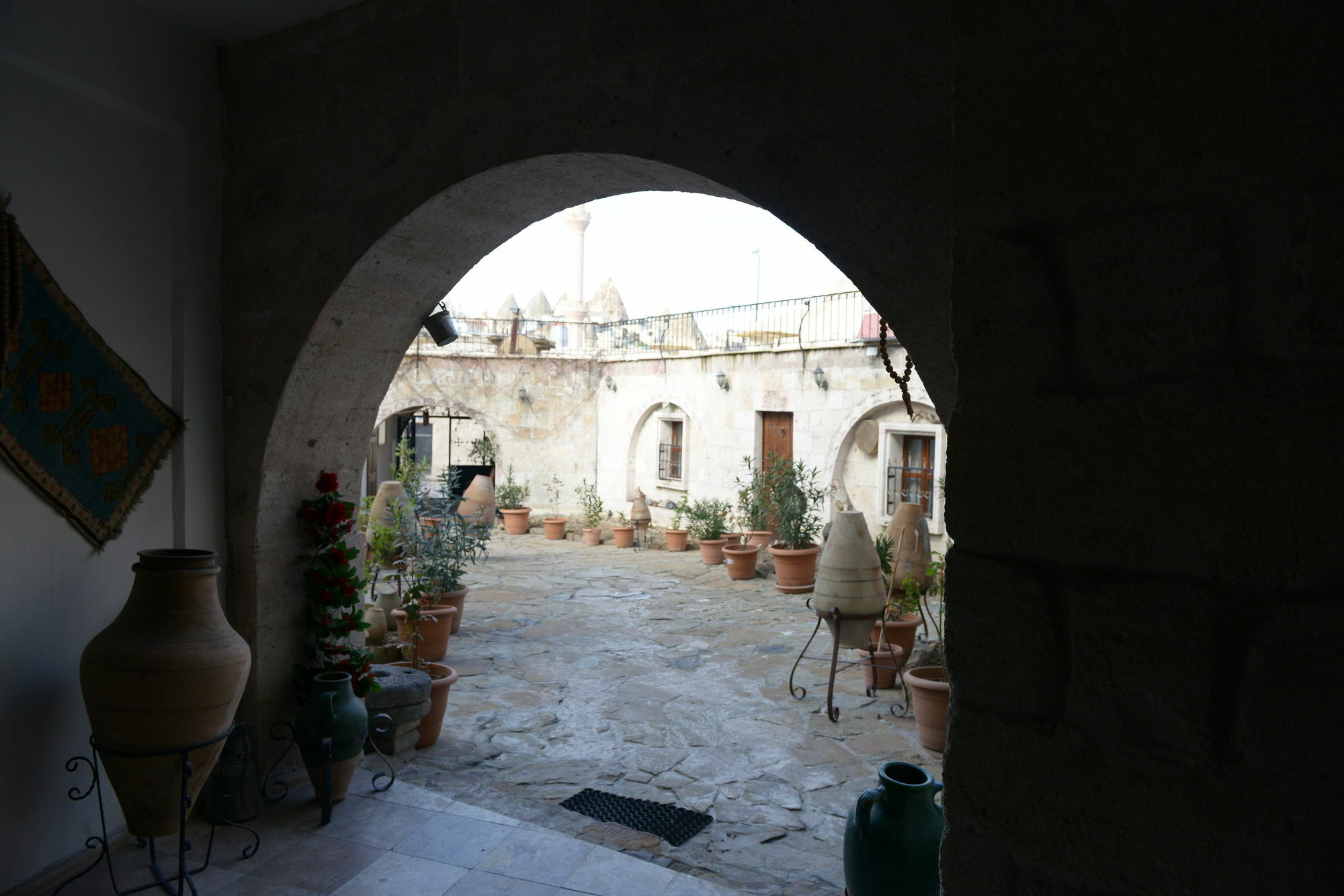 Caravanserai Cave Hotel Göreme Buitenkant foto